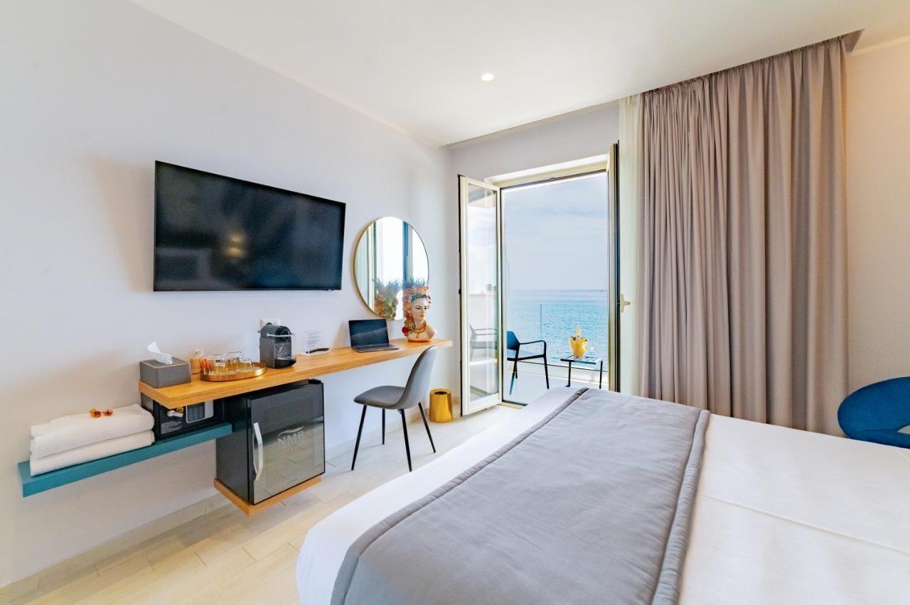 Naxos Marina Bay Bed & Breakfast Giardini Naxos Exterior photo