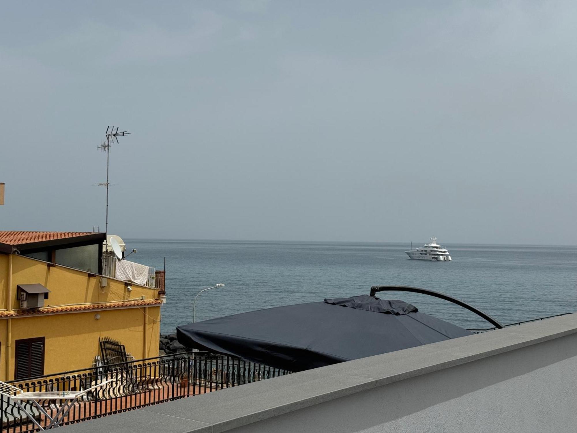 Naxos Marina Bay Bed & Breakfast Giardini Naxos Exterior photo